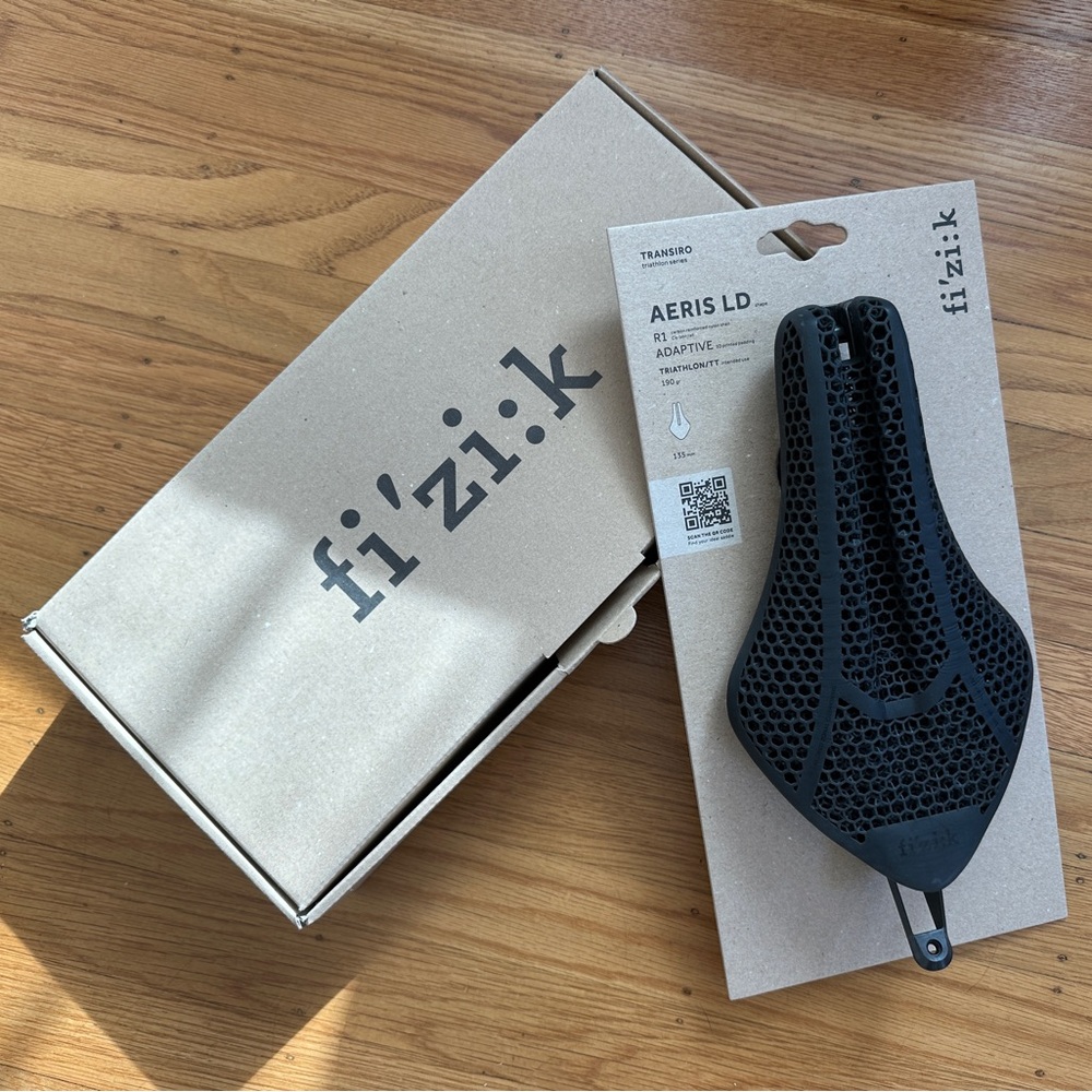 Fizik Aeris LD R1 Adaptive Triathlon Bike Saddle